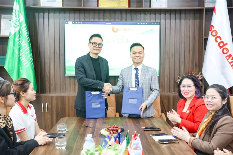VEF Global ký kết hợp tác với doanh nghiệp Sóc Đỏ tặng website chuyên nghiệp cho hội viên
